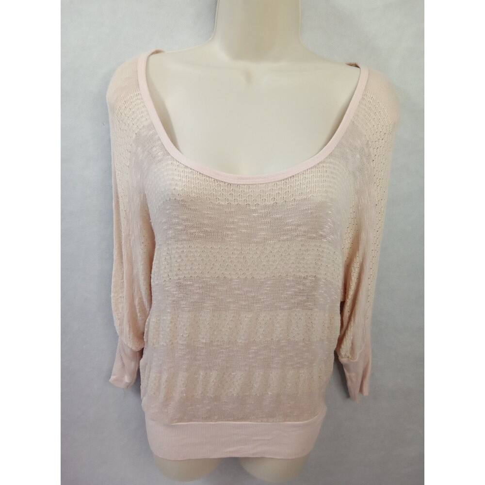 Living Doll Women Medium‎ Lightweight Knit Sweater Pink